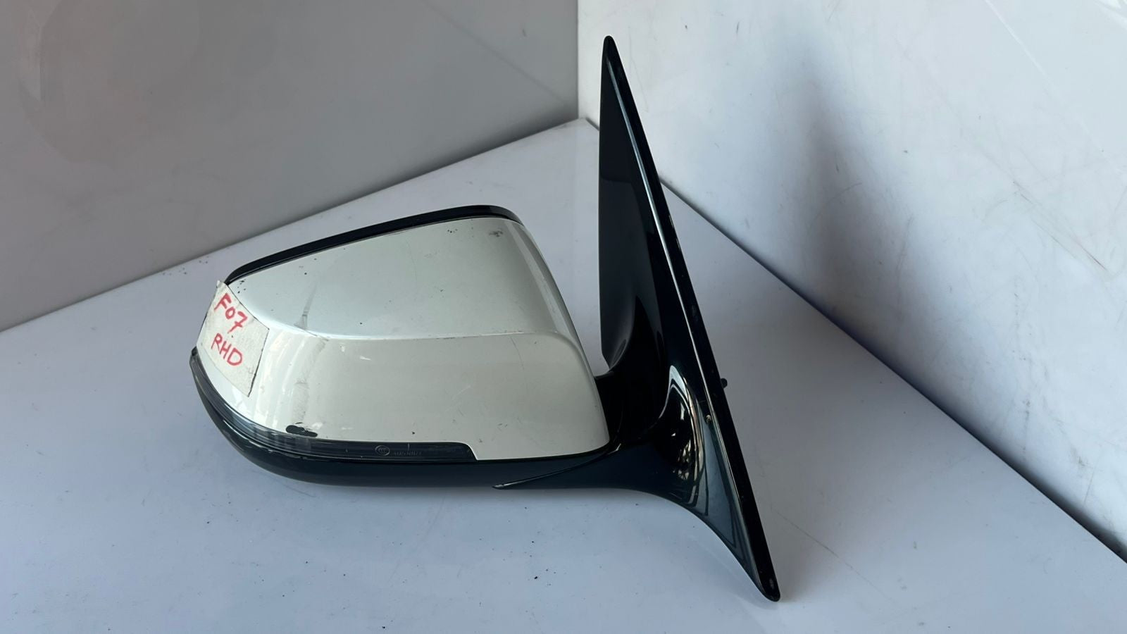 2010 BMW F07 GT LEFT Side View Mirror 7204767 RHD OEM