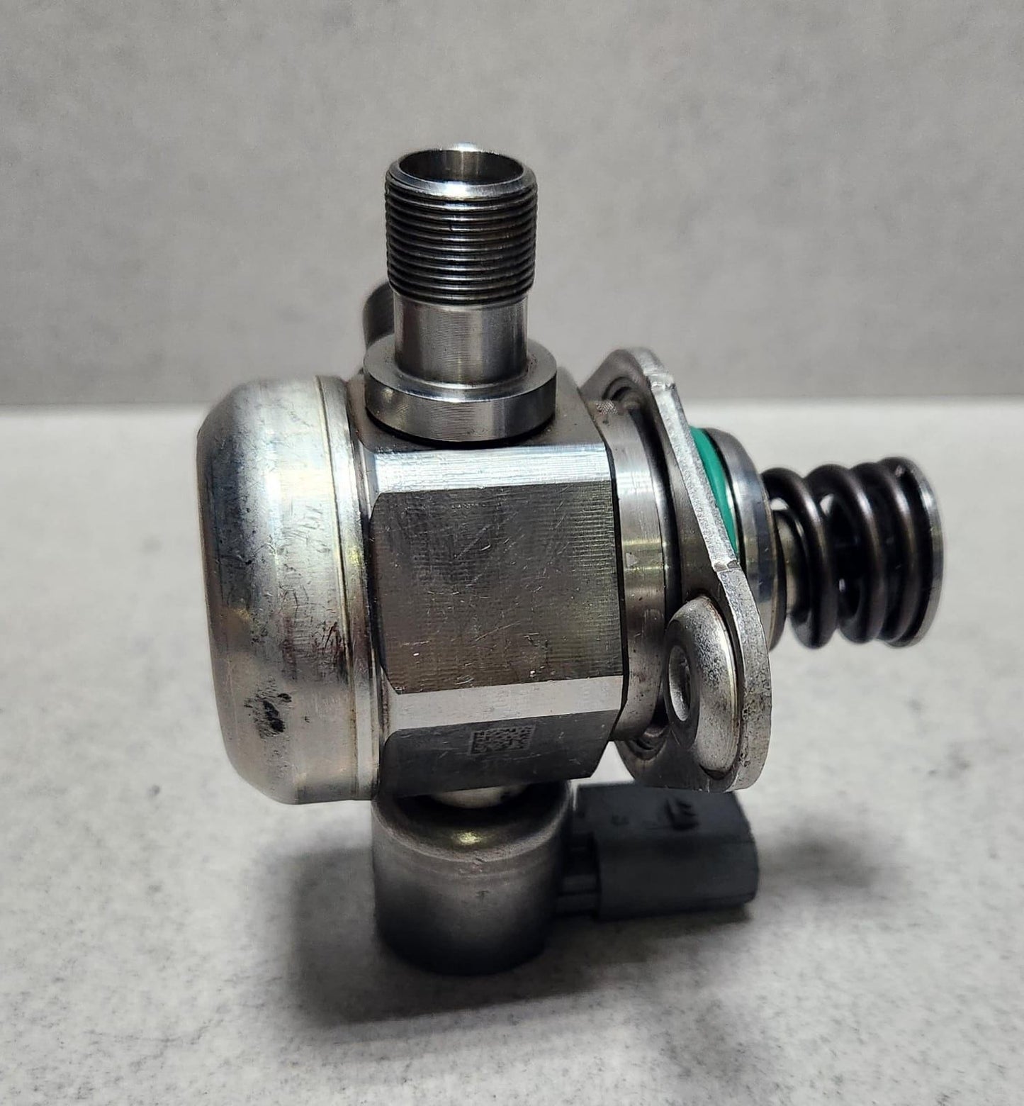 2012-2018 Mercedes-Benz CLS550 High Pressure Fuel Pump A2780701101