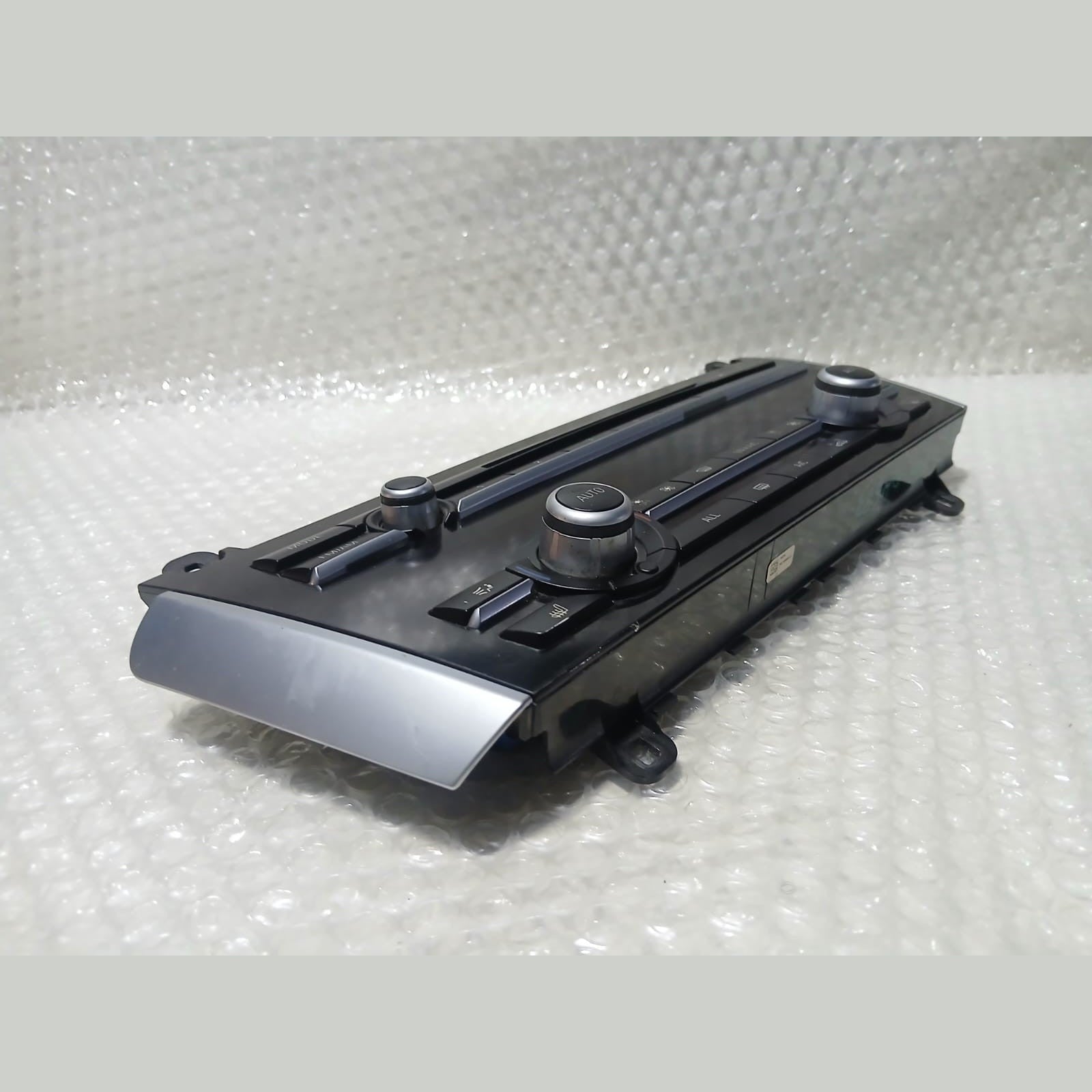 BMW F07  5ser GT 2011-14 AC CONTROL PANEL CLIMATE CONTROL PANEL CERAMIC 9306196 