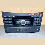 Bild in die Galerieansicht laden, 2012–2014 Mercedes-Benz W212 E-Class Head Unit CD Player A212 9008300 OEM