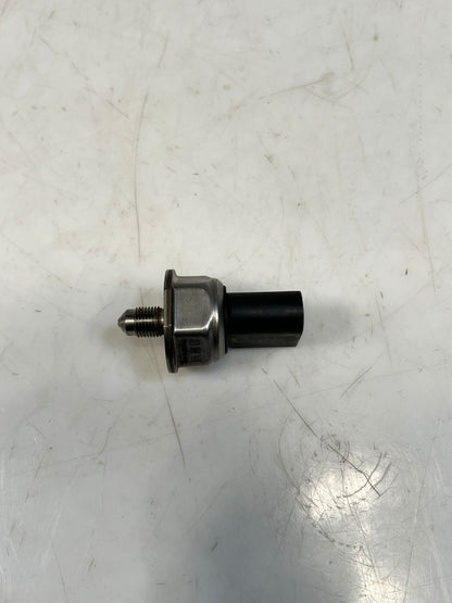 BMW 1 3 5 6 7 Series, X5, X6, Z4 Fuel Rail Pressure Sensor 7537319 OEM