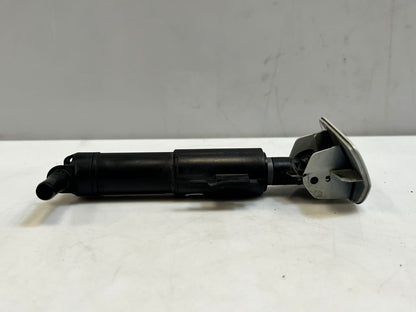 2015 BMW 740i 7 Series G11 G12 HIGH PRESSURE Headlight Washer Nozzle 7357354