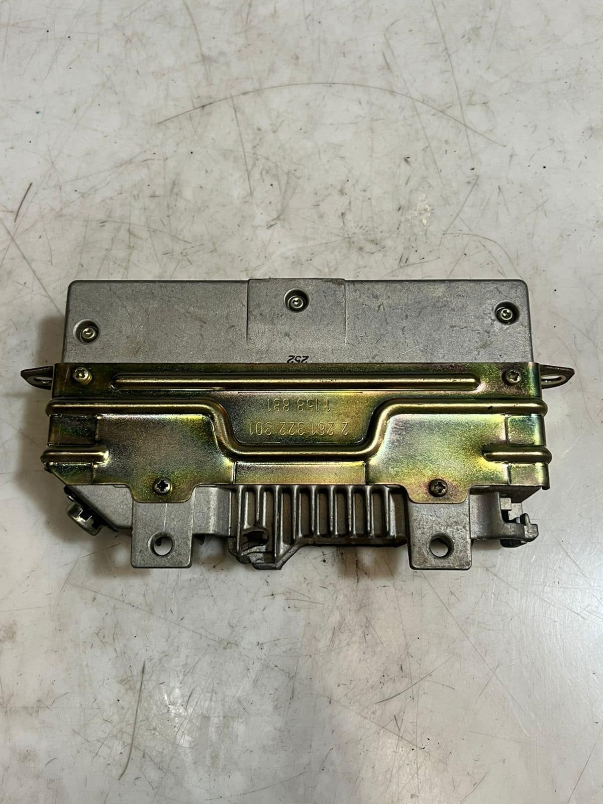 1993-1994 BMW 740i E32 E34 ABS BRAKE Control Module 0265106058