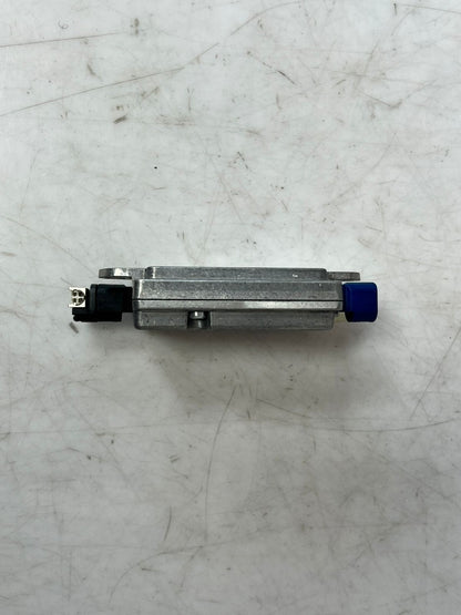 2016-22 BMW 330i F20 F21 F22 F30 F32 F45 F87 USB Hub Control Module 9355549 OEM