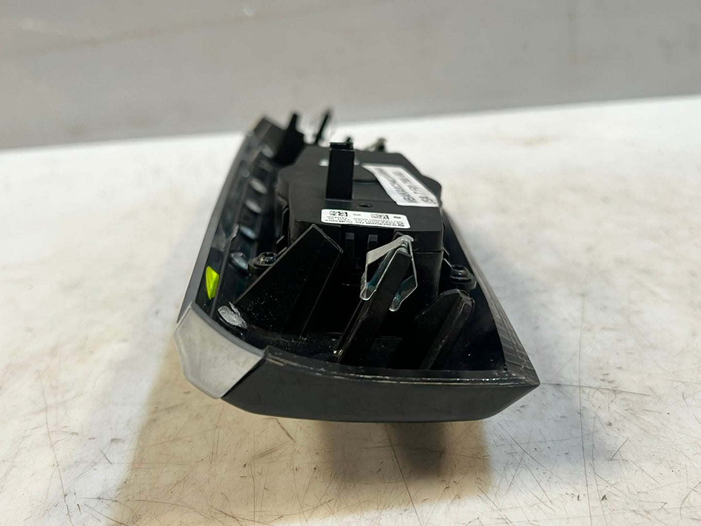 2011-2016 BMW 5' F07 F10 F06 F01 F03 F04 F10 F11 535i Headlight Switch 9204068