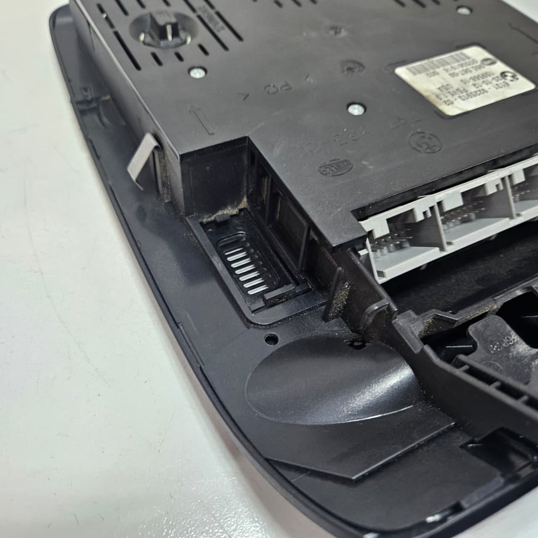 2006-2013 BMW X5 E70 Interior Light 9225913