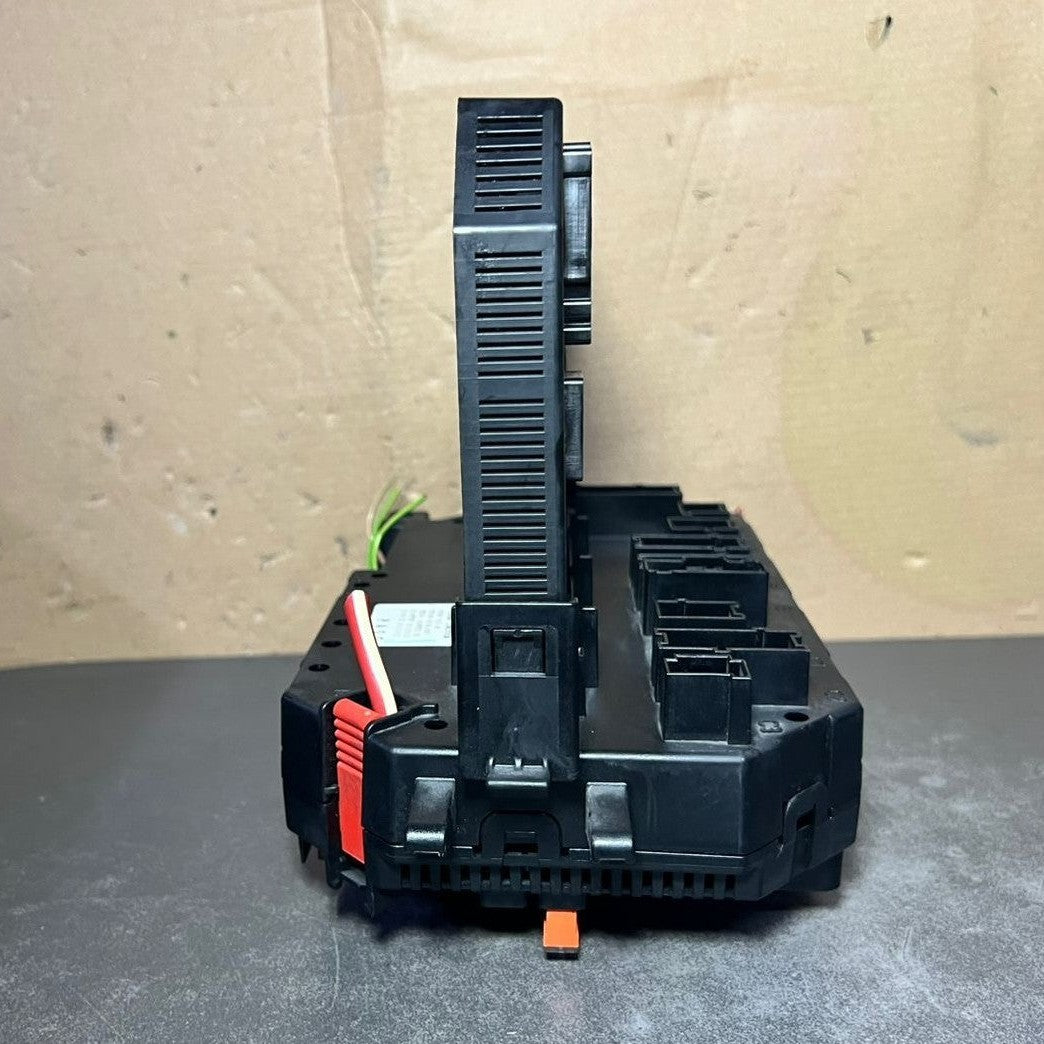 Mercedes W221 S-Class Front Fuse Relay Box SAM Control A221 5404550  2215401001