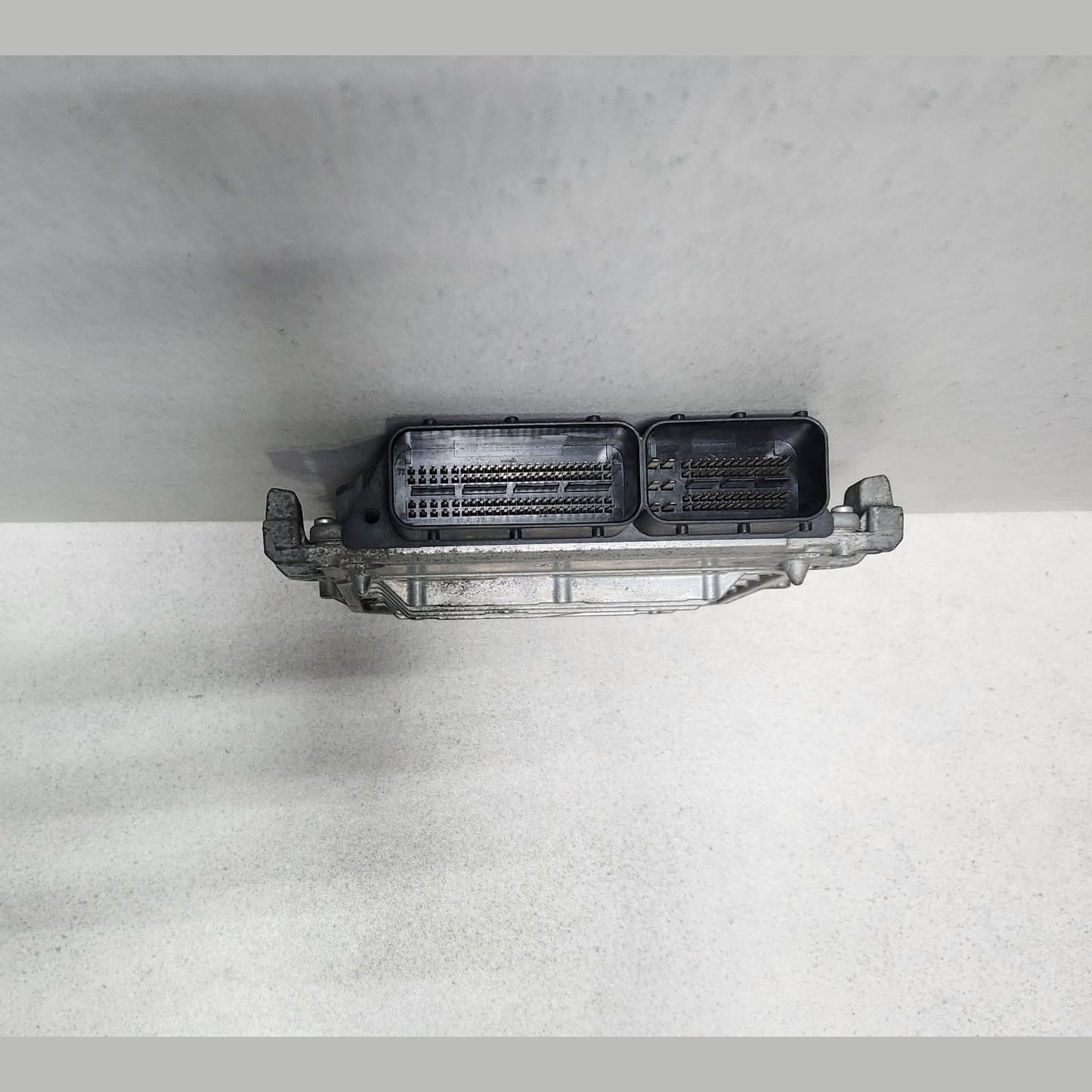 2014-2015 Mercedes-Benz CLA250 Engine Control Unit A2709000900 CLA250 C117