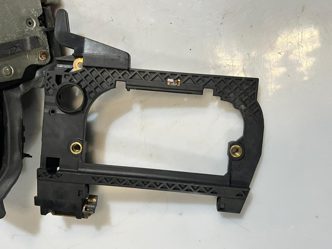 BMW 5 Series E39 Front Door Lock Mechanism Front Left 8235125 OEM