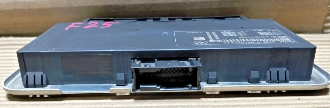 BMW X3 F25 2013 Light Module Control Footwell ECU Unit FRM3 9290014