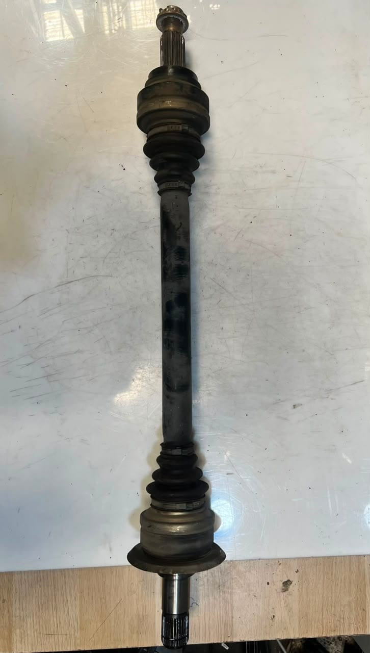 2009-2015 BMW 7 Series F02 F03 F04 F06 F12 750i Rear Left Axle Shaft 7566087