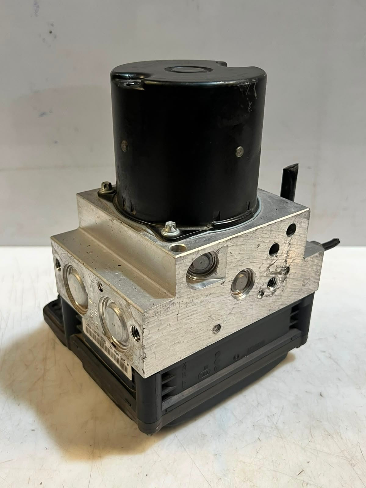 2008-2010 BMW E6X 535i 5 Series E60 520d Abs Pump Control Module 6783360 OEM