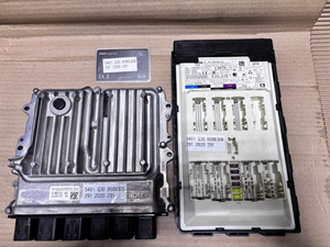 BMW 540i G30 B58B30B 2020 ENGINE CONTROL UNIT BDC-03 KEY CARD -5A23E11