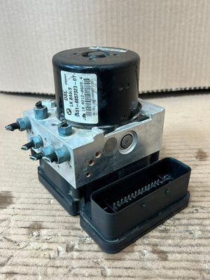 BMW 1 Series F20 F21 3 Series E90 E91 F30 ABS Pump Control Module 6857323