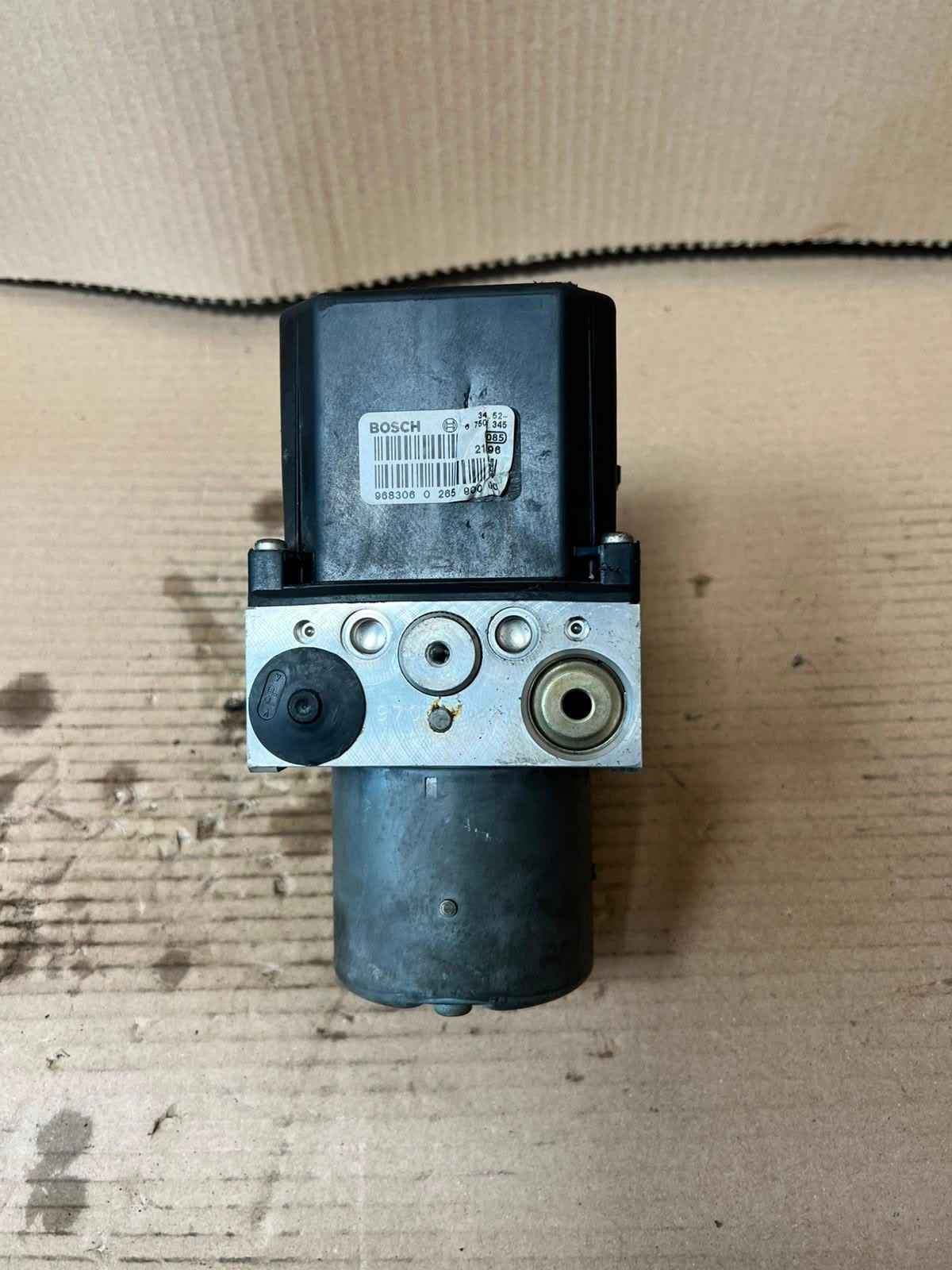 2001-2003 BMW 5' 7' 525i E38 E39 ABS Pump Control Module 6750345 OEM