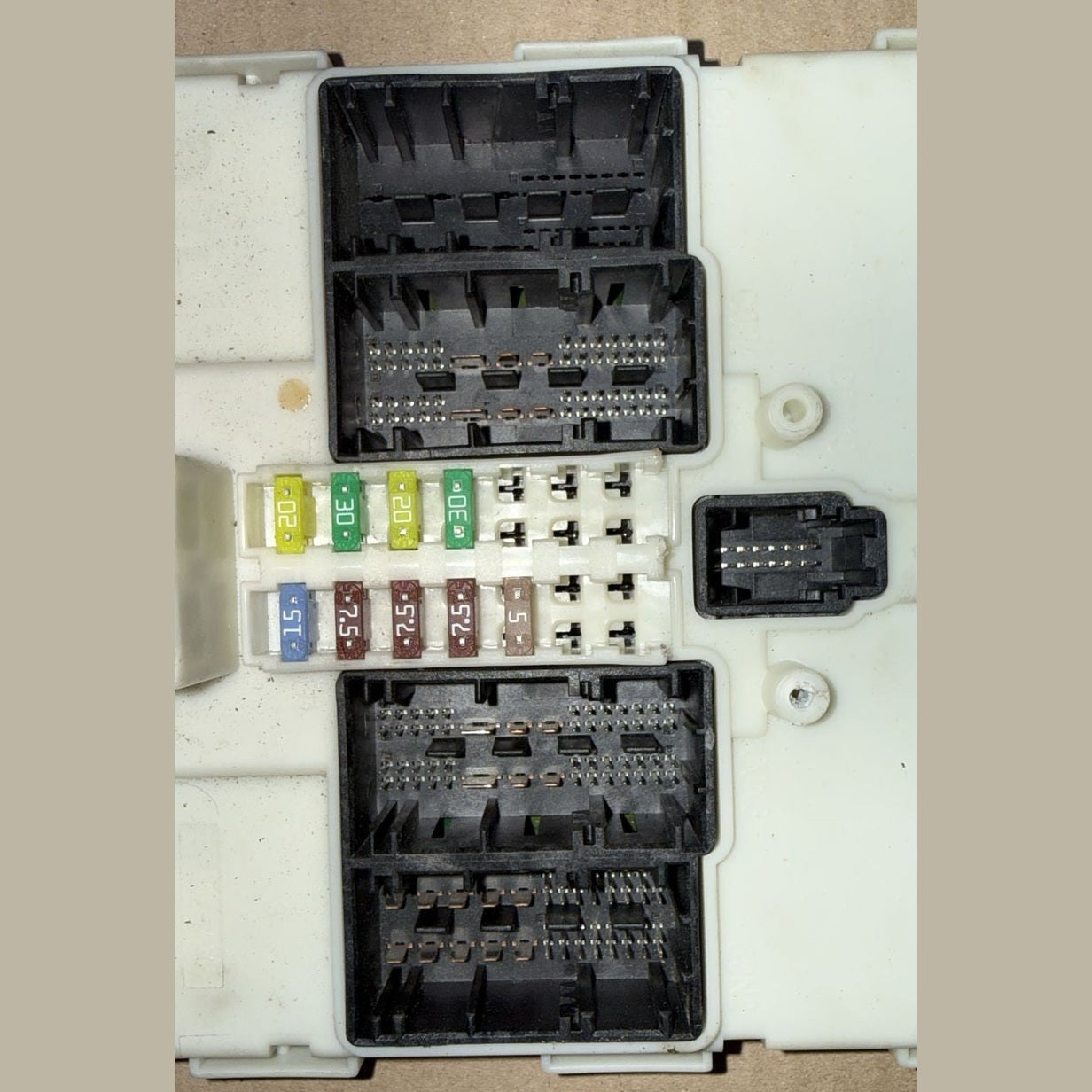 BMW FEM BODY DOMAIN CONTROL MODULE 12-20  F22 F30 F32 F36 F80 F80-9352862