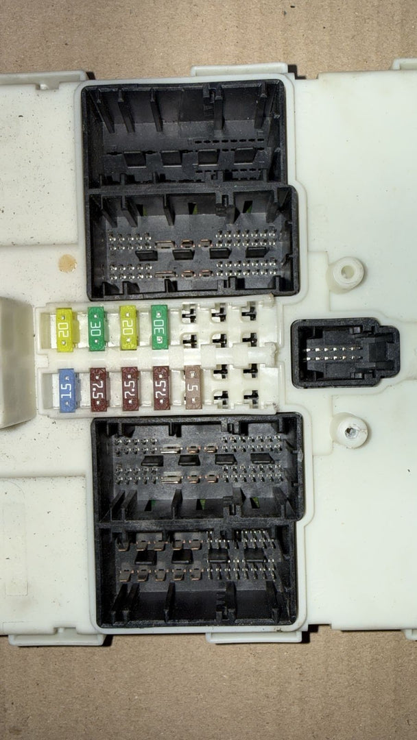 BMW FEM BODY DOMAIN CONTROL MODULE 12-20  F22 F30 F32 F36 F80 F80-9352862