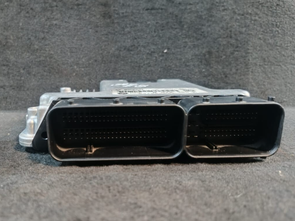 BMW 1 3 5 Series N47N F20 F21 F30 F31 F10 F11  DDE ENGINE CONTROL UNIT  8574380
