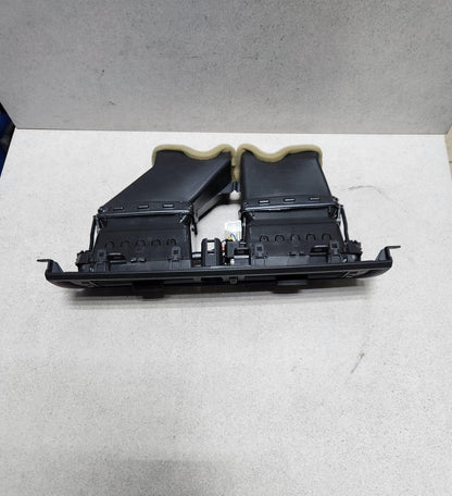 BMW Center Dash Air Vent 9209136 F10 F11 F12 F10 F11 F12 AFTERMARKET