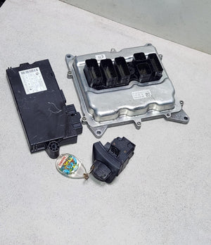 2013-2015 BMW X1 E84 N20 Engine Control Module 8614957 PETROL AUTO
