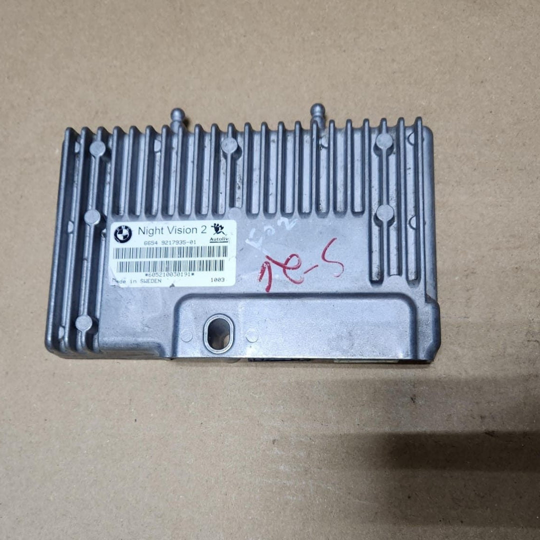 2009-2013 BMW M5 Night Vision Camera Control Unit 9217935 F01 F02 F07 F10 F11.