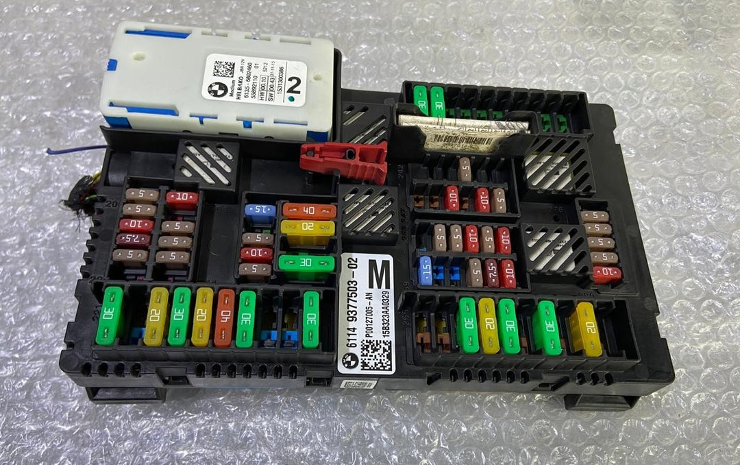 OEM BMW 740 750 G11 G12 REAR POWER DISTRIBUTION FUSE RELAY BOX MODULE 9377503