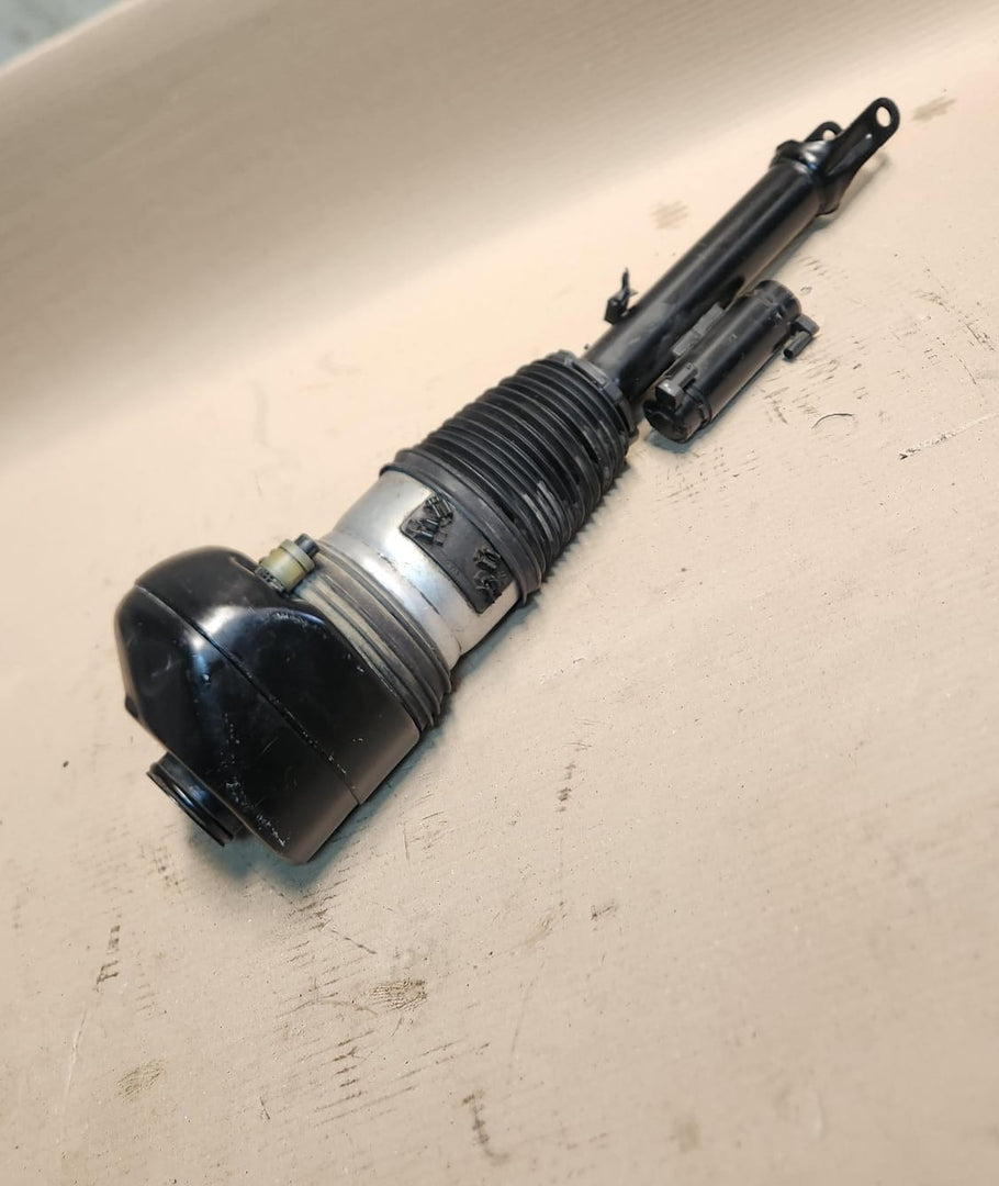 2017 BMW 740i 7 Series G11 G12 Front Right Air Suspension Strut 6877554 OEM
