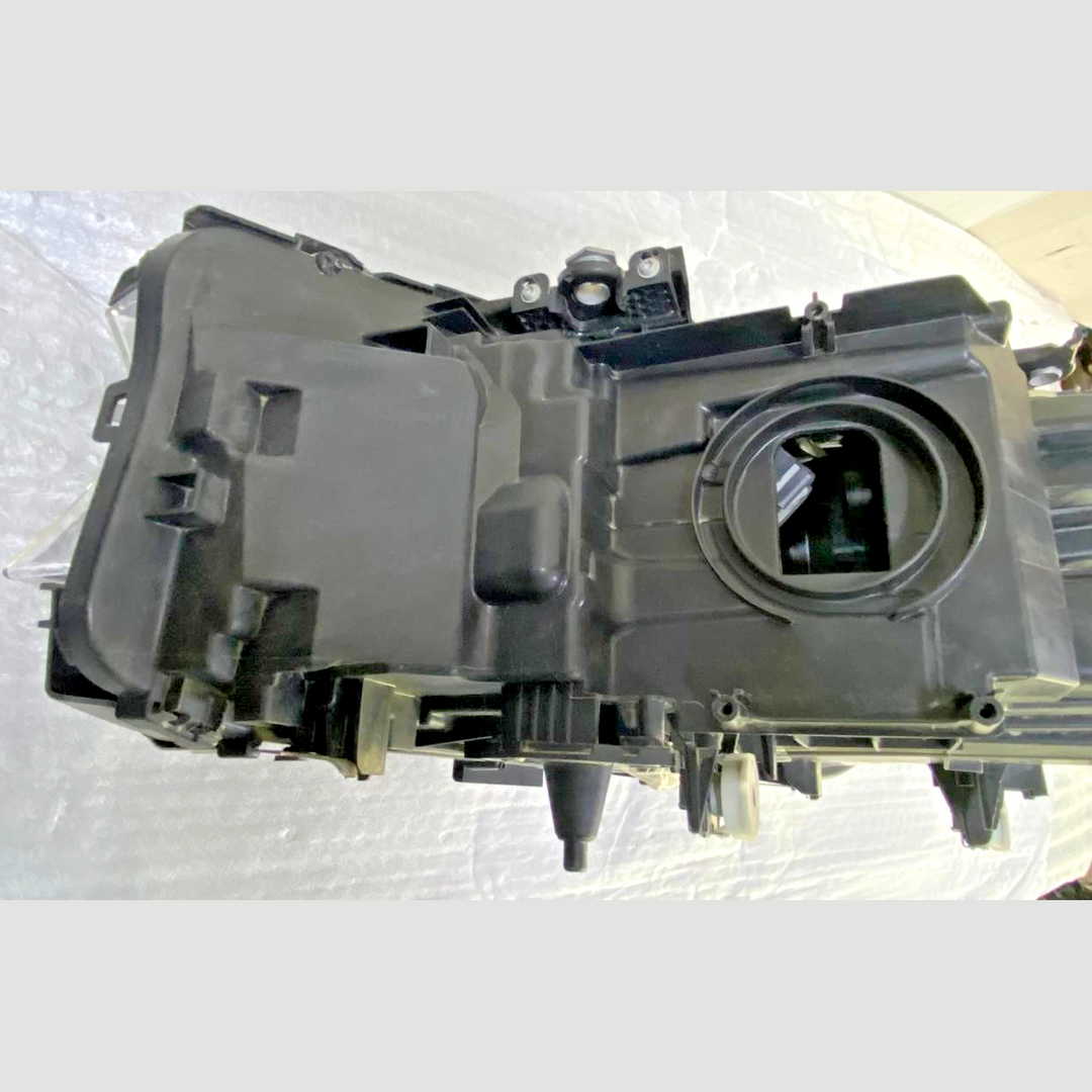 OEM BMW 5 Series G30 Right Side LED Headlight ECE 7458884-04 Without modules