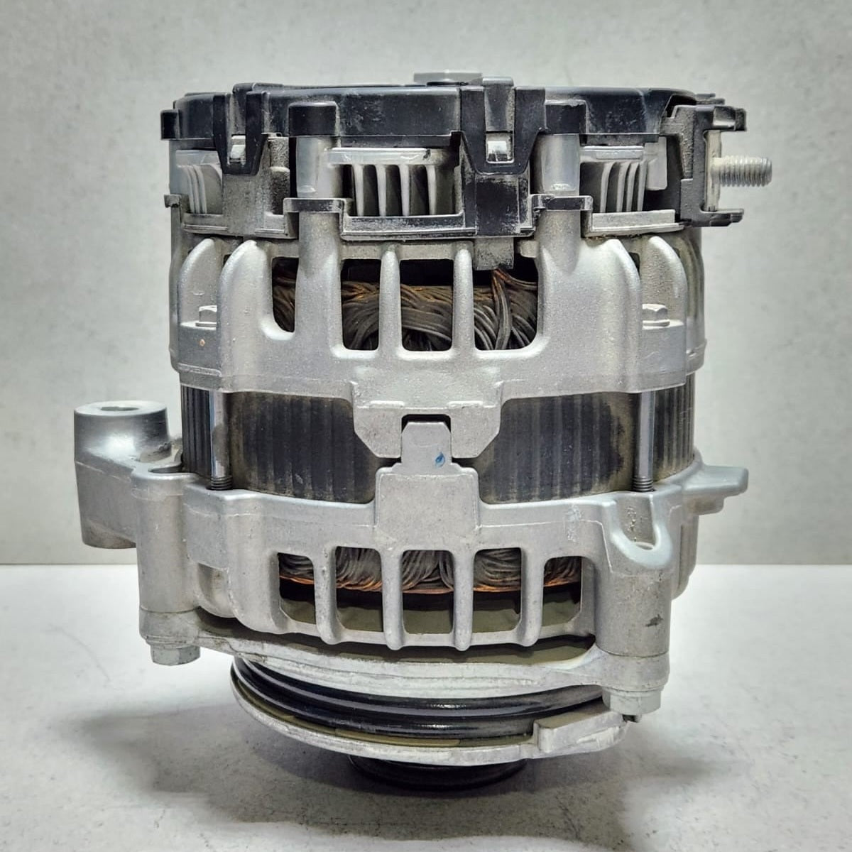 2016-2019 BMW 740i Alternator 8571357 5 Series G30 7 Series G11 740i 2.0 B46
