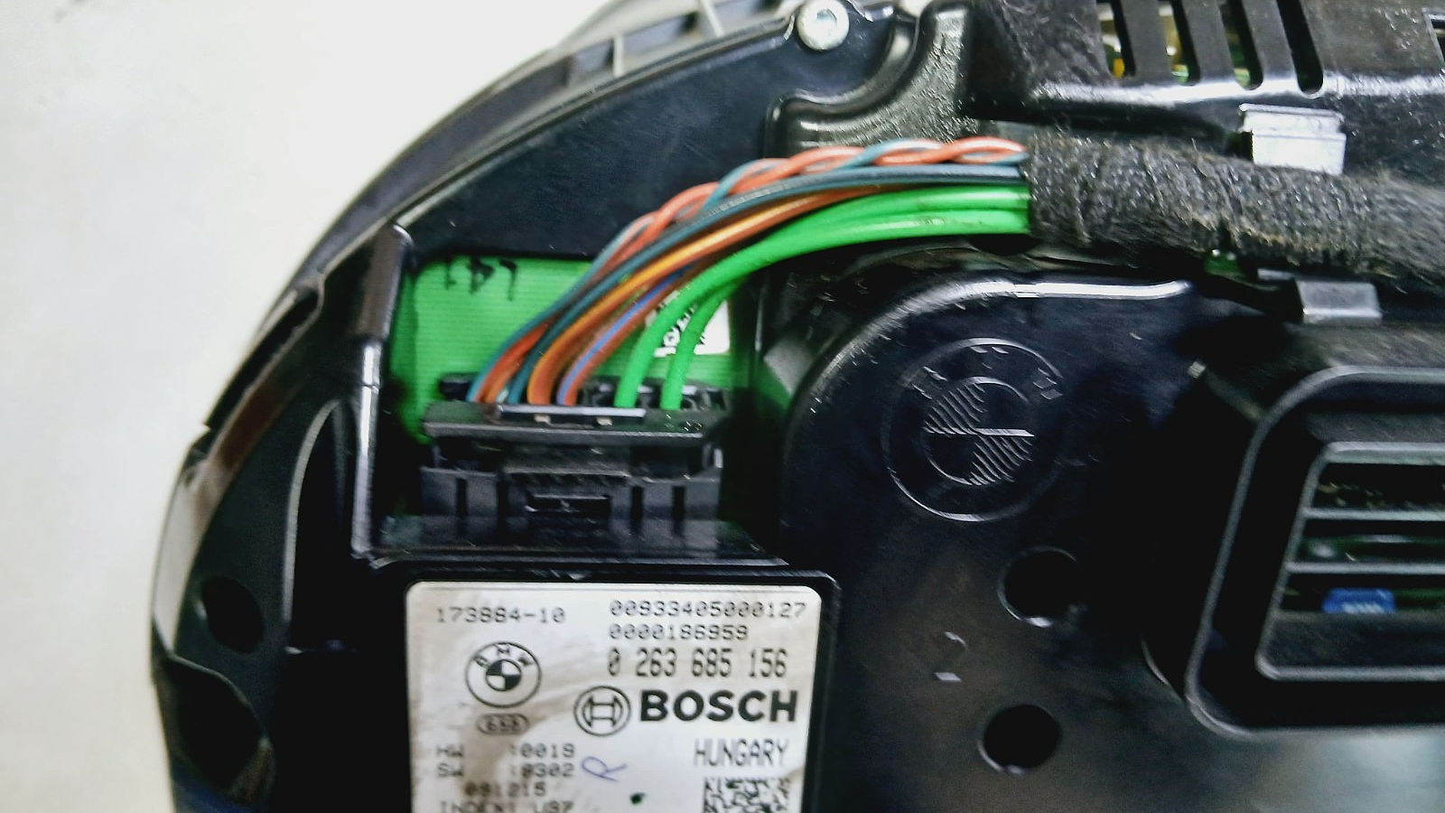 BMW 7 F01, F02 INSTRUMENT CLUSTER 9220794 4.4 PETROL