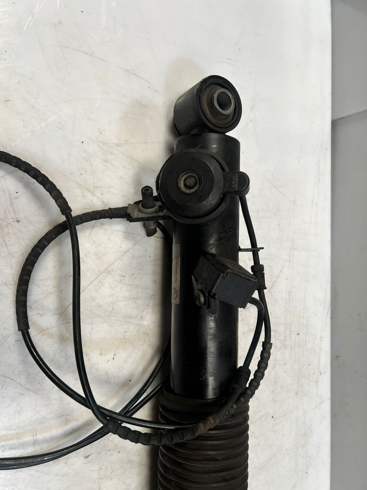 2014-2018 BMW X5 F15 X6 F16 xDrive 30d Rear Shock Absorber DIESEL 6875087 OEM
