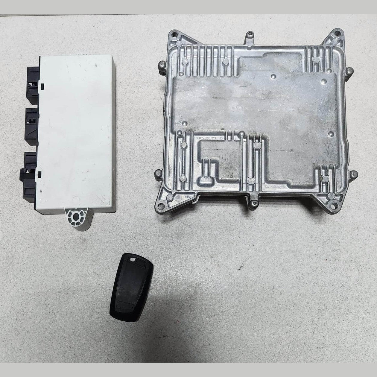 2011-16 BMW 328i Engine Control Module 7643312 3 Series F30 5 Series F10 F11 N20