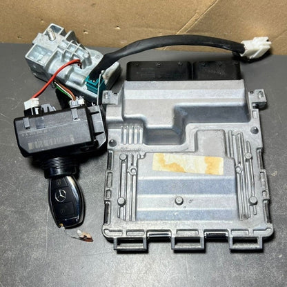 10-14 Mercedes-Benz W204 ECU Modulo Controllo Motore Interruttore Chiave...