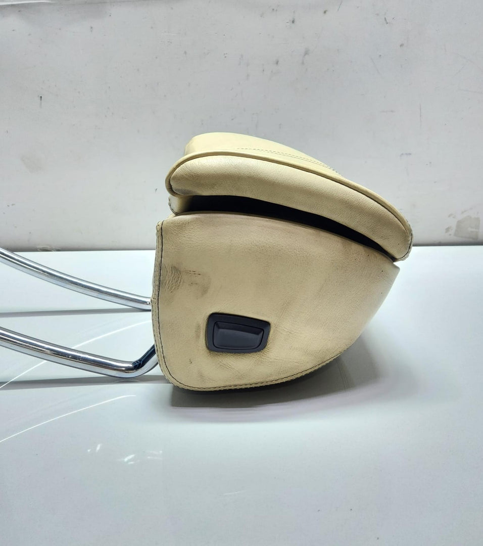 2012-2018 BMW 640i Head Restraint Comfort Seat Leather Right 8025078 F12 640i