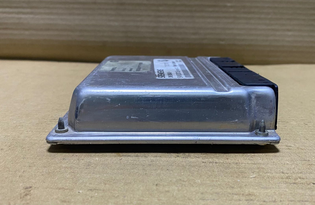 BMW 2001 530i -2002 Z3 Roadster 2.5i and Engine Control Unit 7511570
