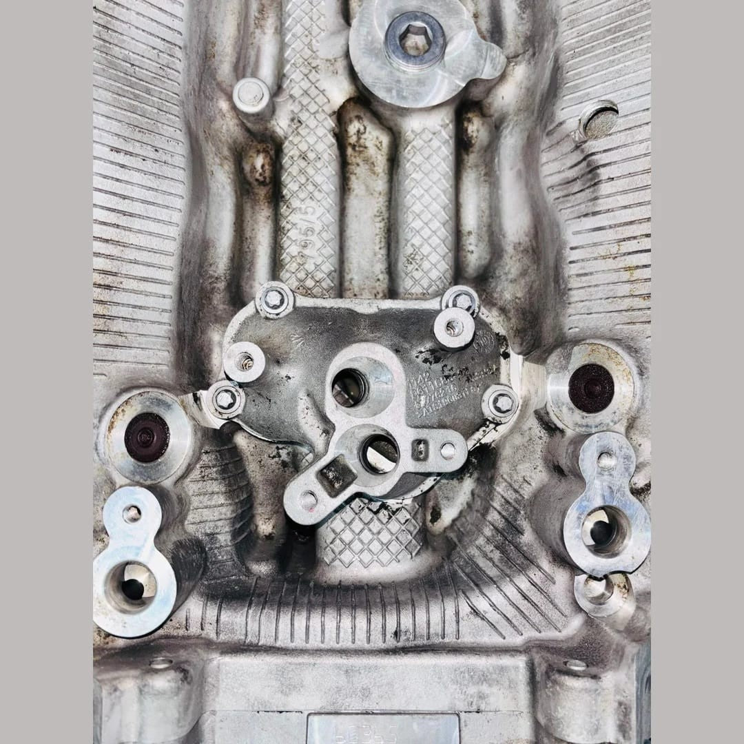 2017-2020 BMW M5 F90 4.4 V8 Engine Block ONLY 8093296 S63B44B 21163518