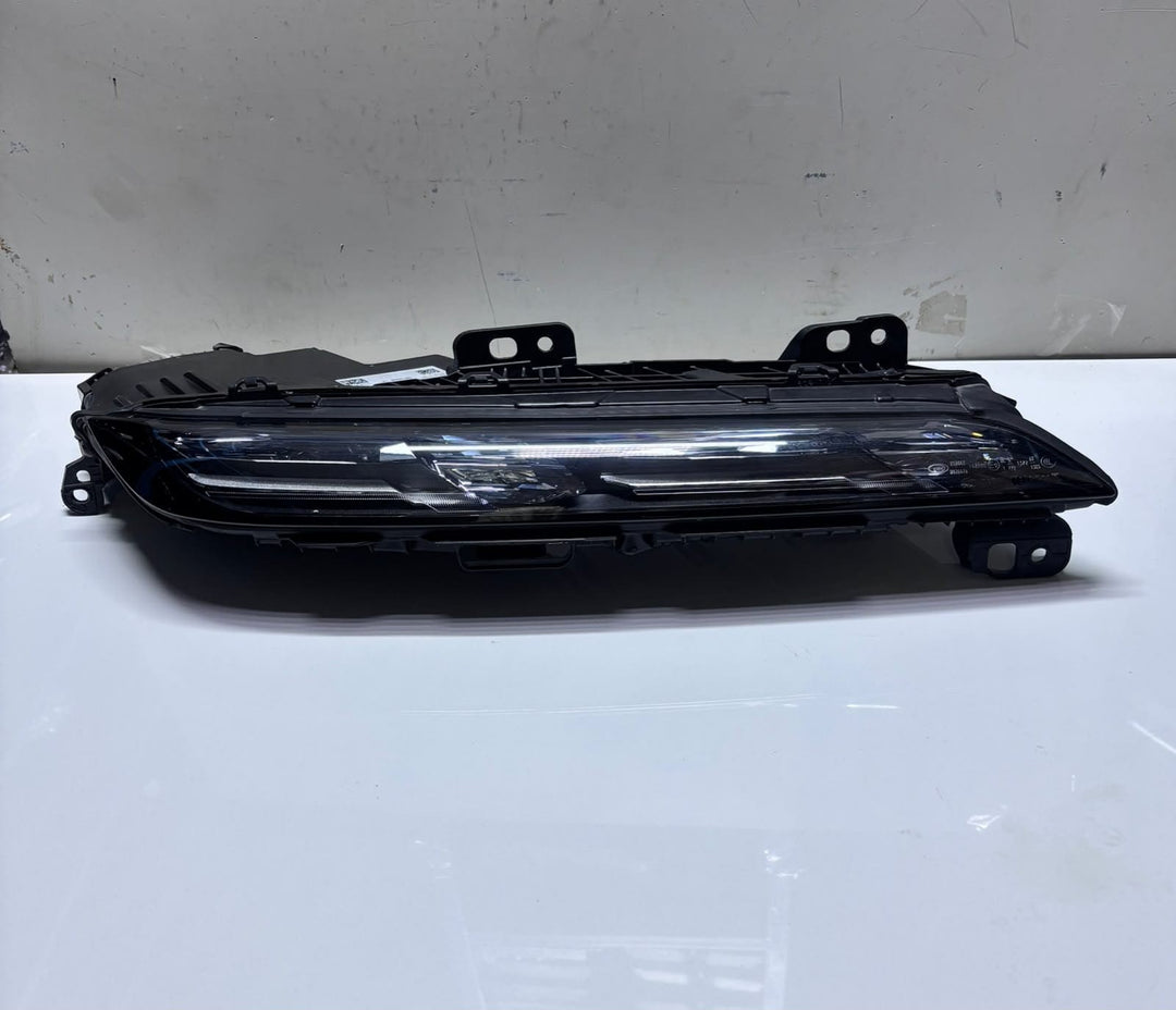 Genuine 2023-2025 BMW i7 Headlight Upper CRYSTAL 9879936 7 Series G70 i7 