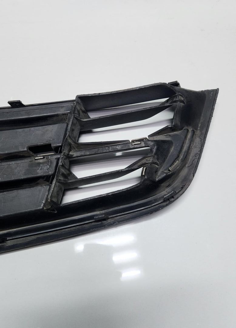 2009-2016 BMW 535i Front Right Fog Light Grille 7331736 5 Series F10 and F11 OEM