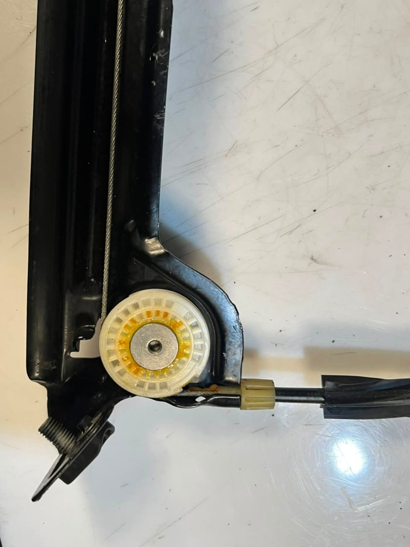 BMW 5' F07 GT Front Right Window Regulator With Motor 7197912 OEM