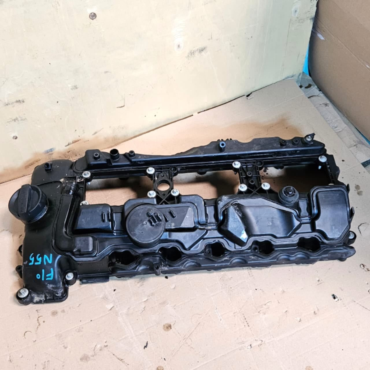 7570292-2013-2019 BMW X1 X3 X5 M2 F10 N55 Engine Valve Cover 