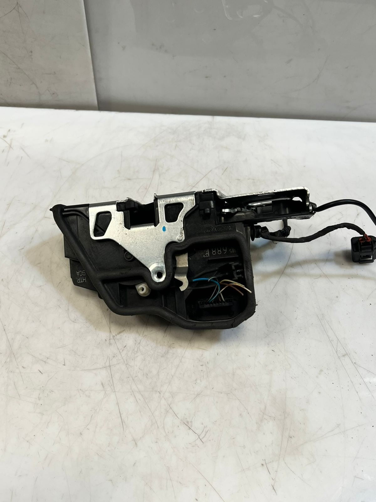 2011 BMW Alpina B7  F01 F02 F04 F10 F11 Rear Right Door Lock Actuator 7185688