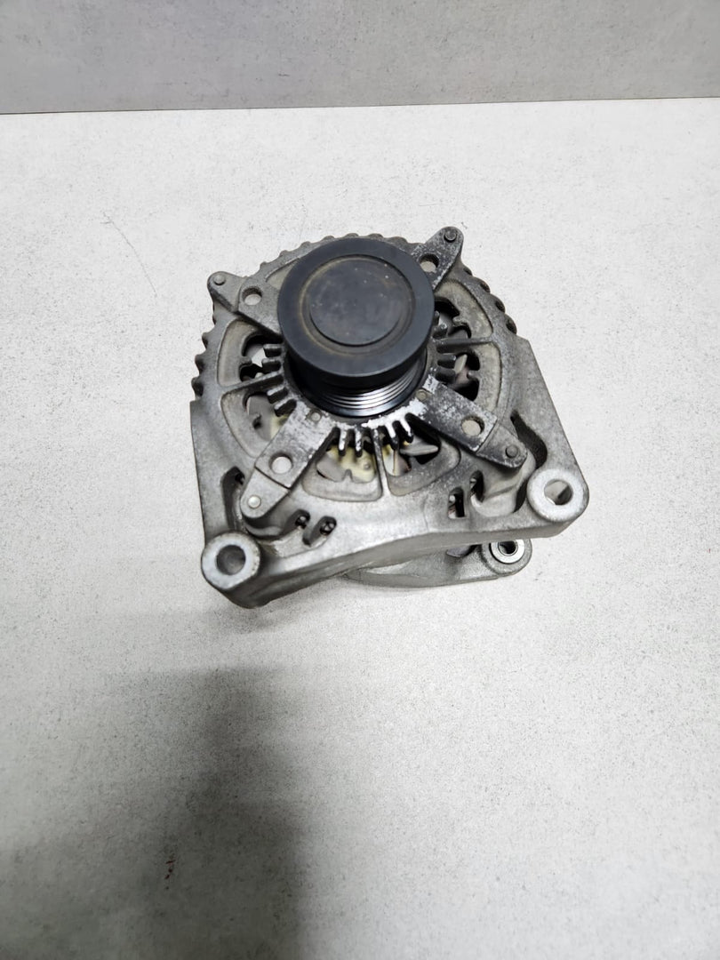 2014-2016 BMW 520i Alternator 7605478 F10 F11 F20 E84 320i 520i 528i series
