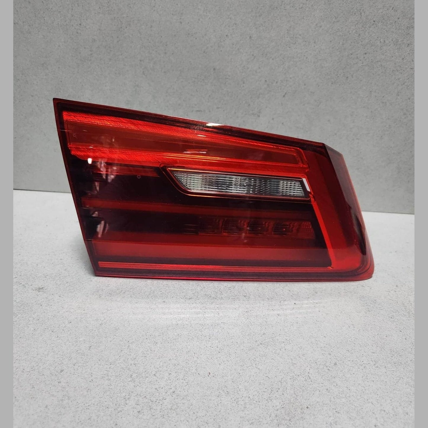 2019 BMW M5 Left Inner Taillight 9481823 5 Series G30 F90 530i and M5