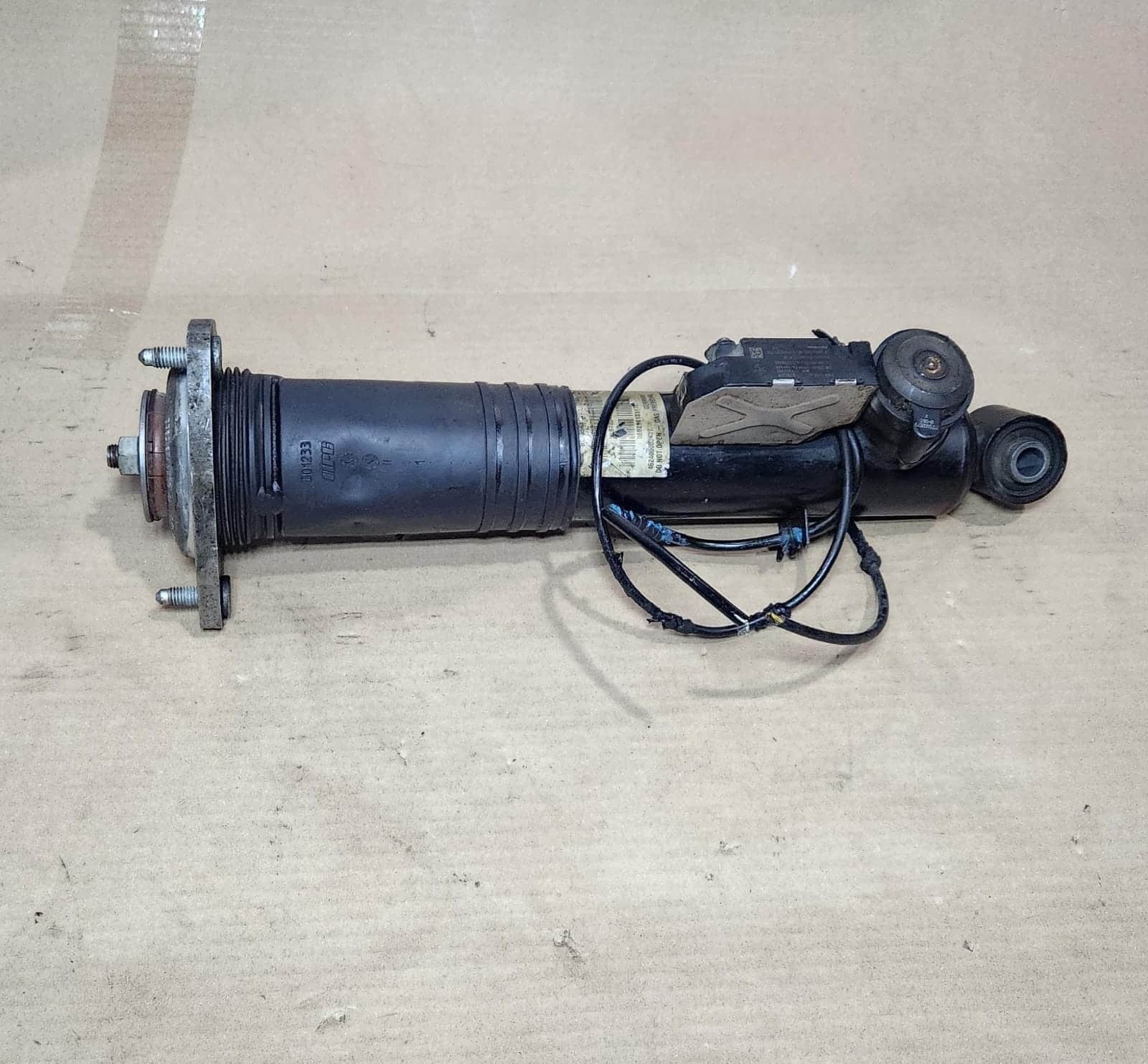 2010-2014 BMW X5 Rear Shock Absorber 6785407 X5 X6 E71 VDC 