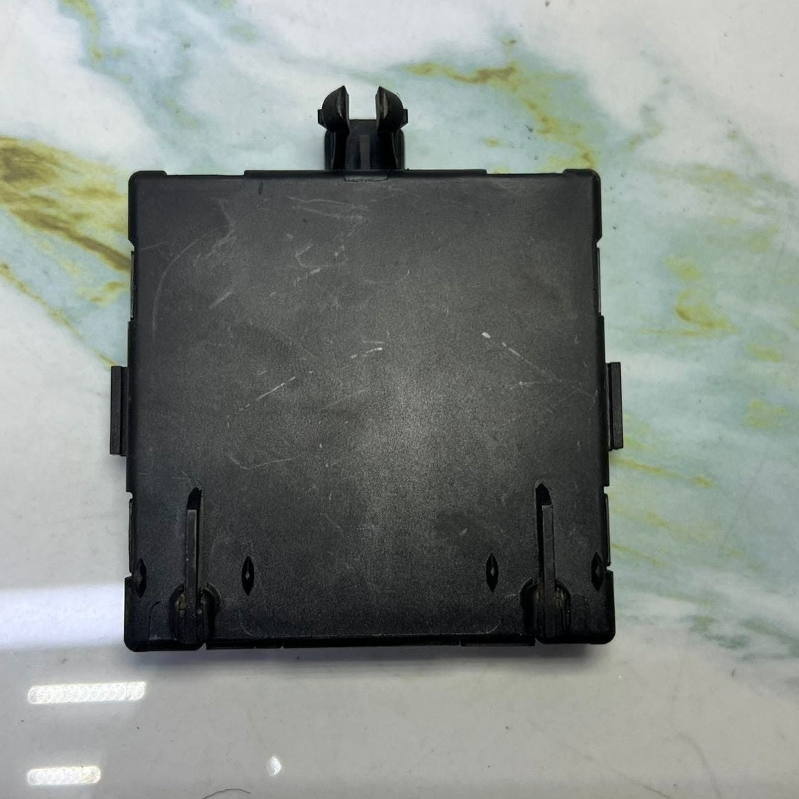 Mercedes-Benz Door Control Module A 1669000618 GL, GLE, and ML