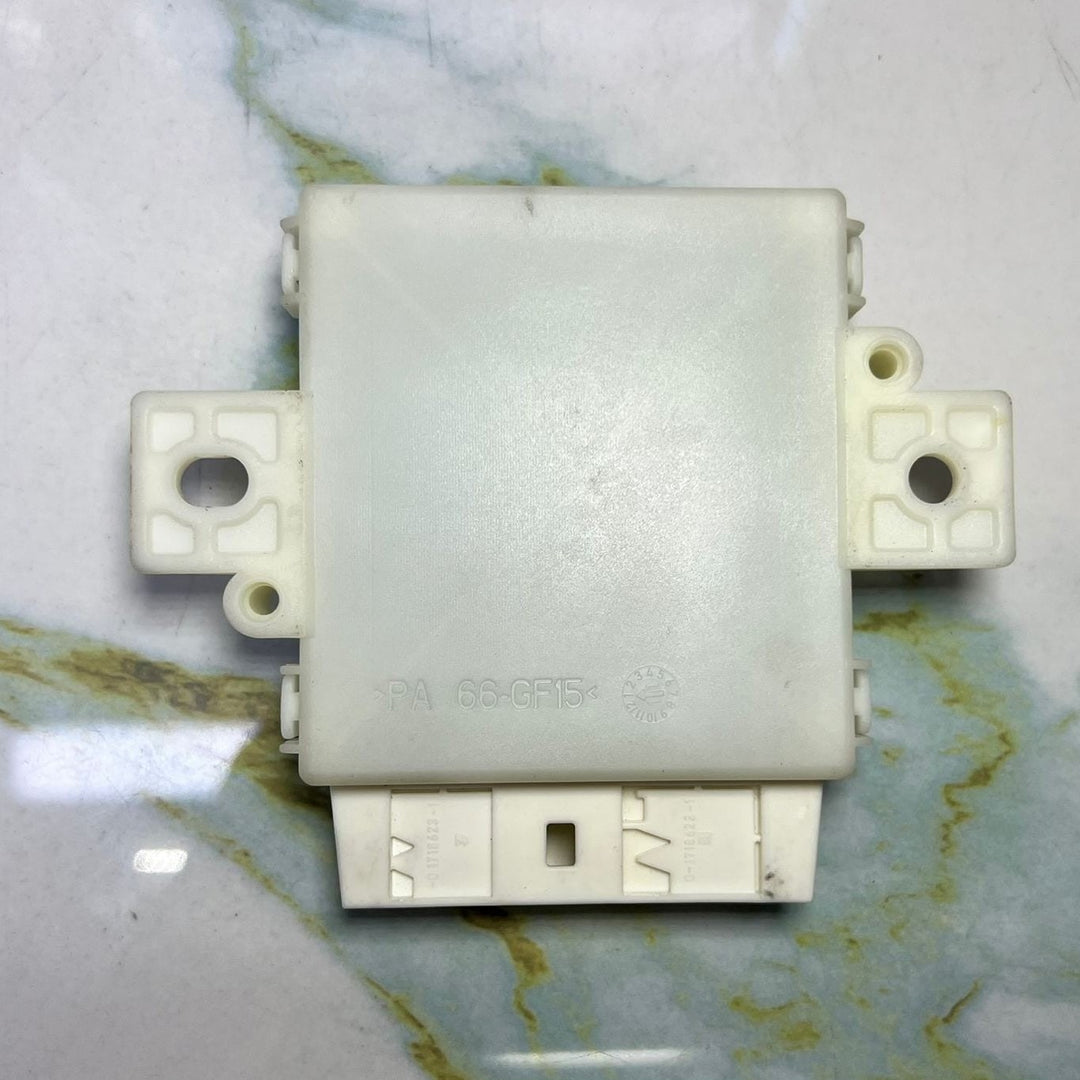 2012 Mercedes-Benz C200 Parking Distance Control Module A2049009004 C Class W204