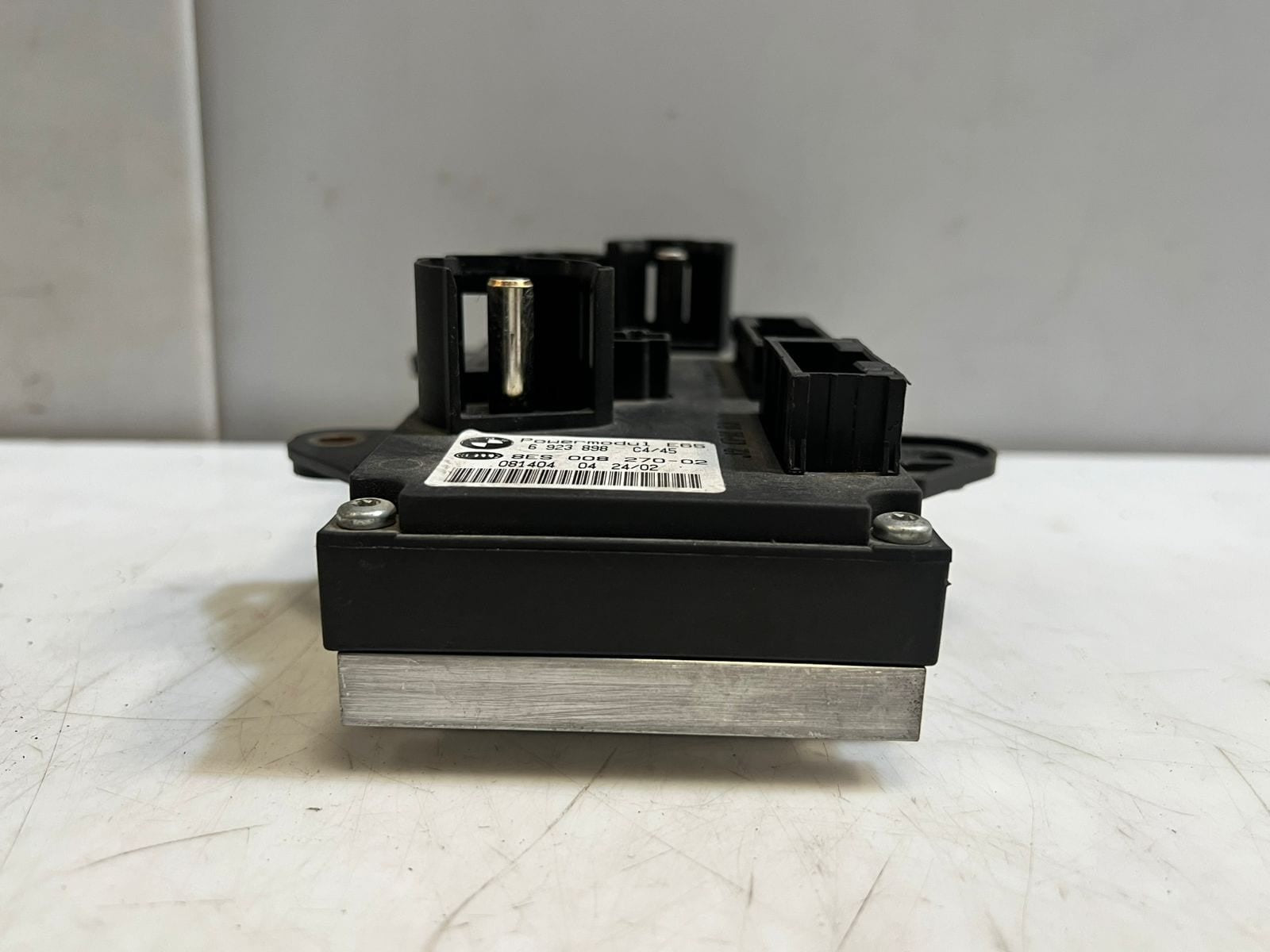 2002-2005 BMW 745i 7-Series E65 E66 Power Control Module 6923898 OEM