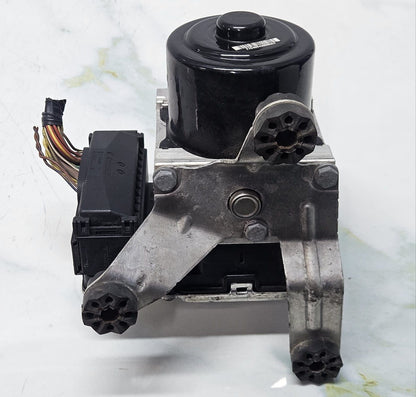 2016 BMW X3 Abs Pump Control Unit Module 6852887