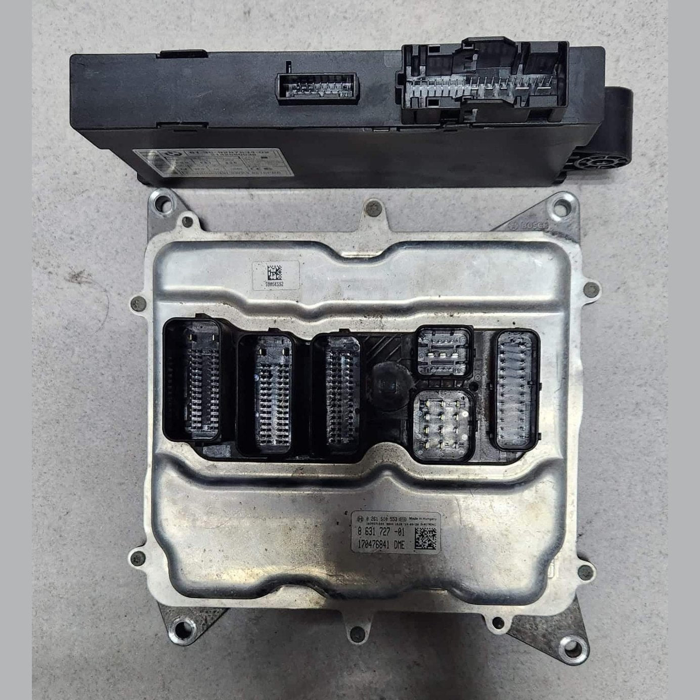2014 BMW X1 E84 N20 Engine Control Unit ECU Set 8631727 OEM