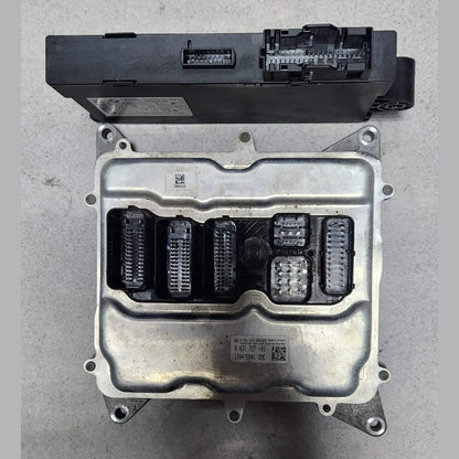2014 BMW X1 E84 N20 Engine Control Unit ECU Set 8631727 OEM